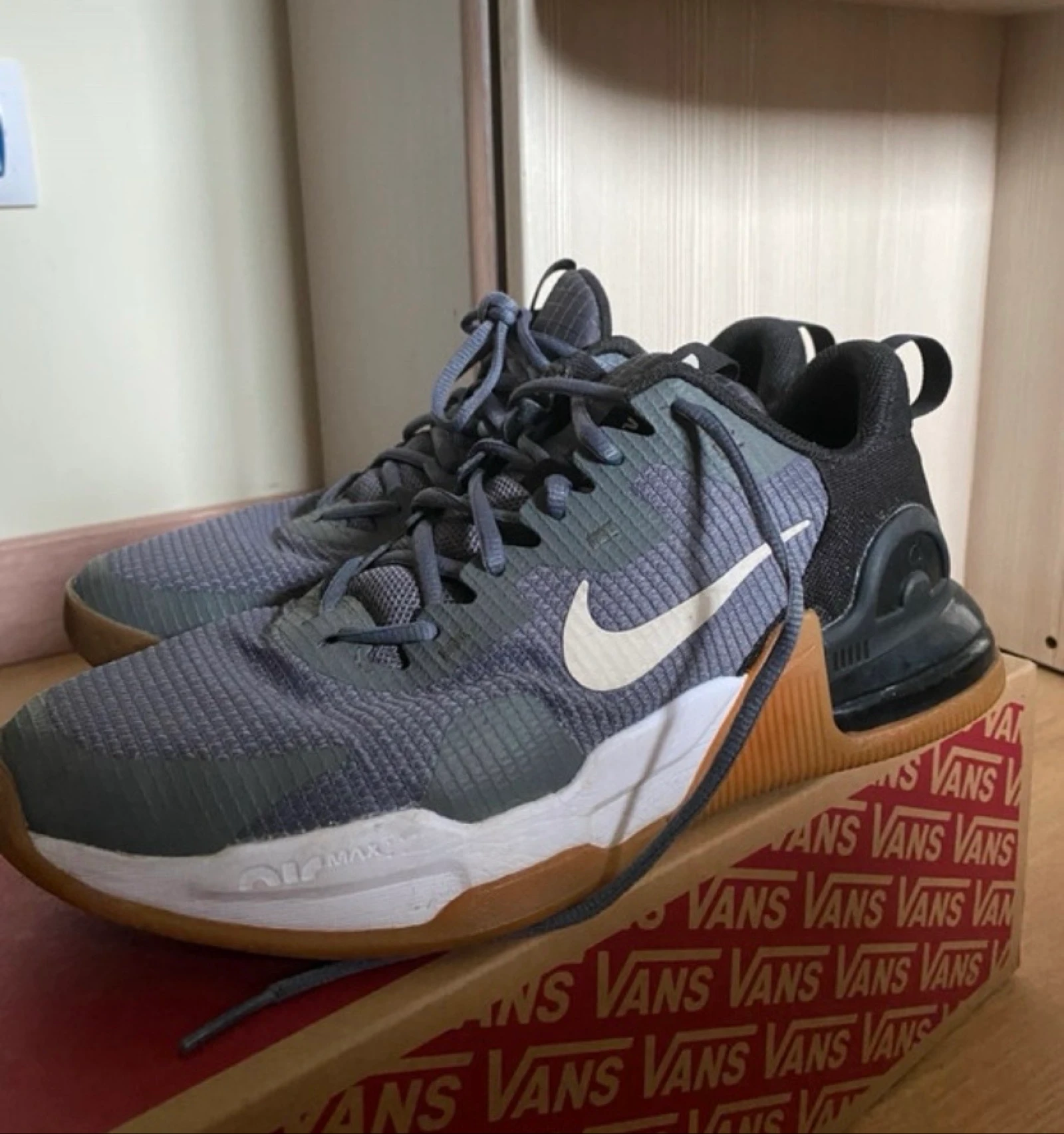 Nike Air Max Alpha Trainer 5 Gris/Negro - Talla 42 – photo 2